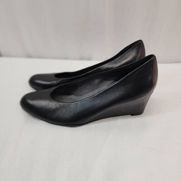 Stuart Weitzman Size 8 Black Leather Women's Wedge Slip On Almond Toe Heel Pumps - Picture 5 of 10